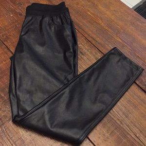 Leather look leggings sz large but fits medium